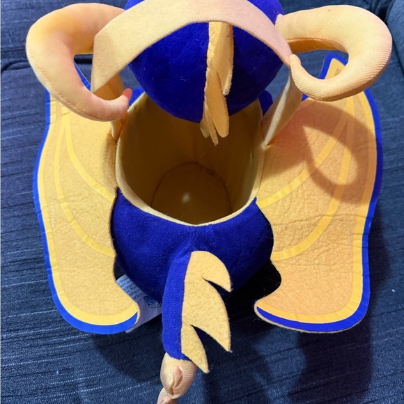 Kids Dragon Skylanders basket for Halloween Treats - Picture 4 of 7